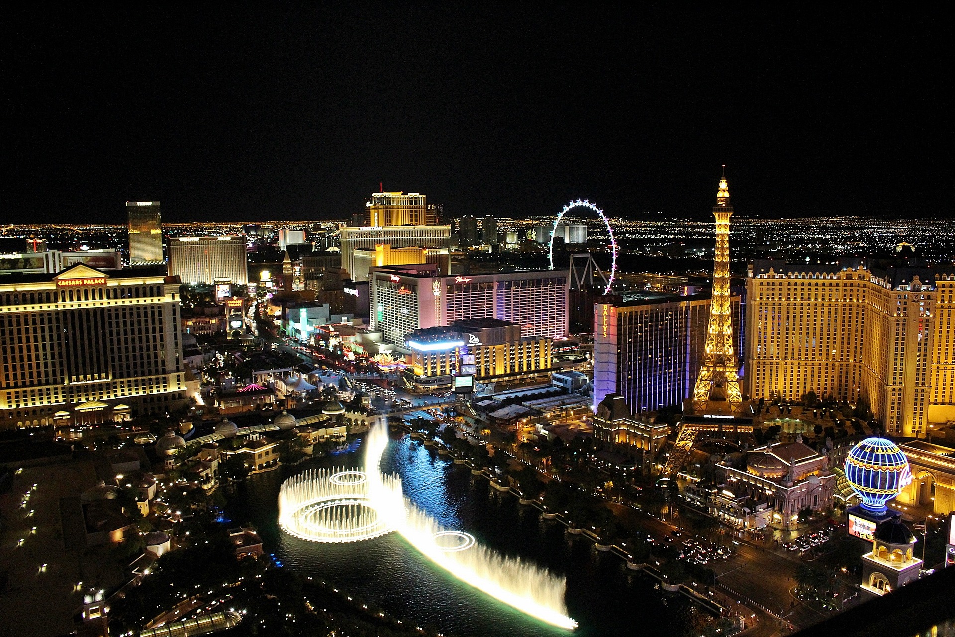 Abbotsford to Las Vegas | Non-stop flights w/ Swoop