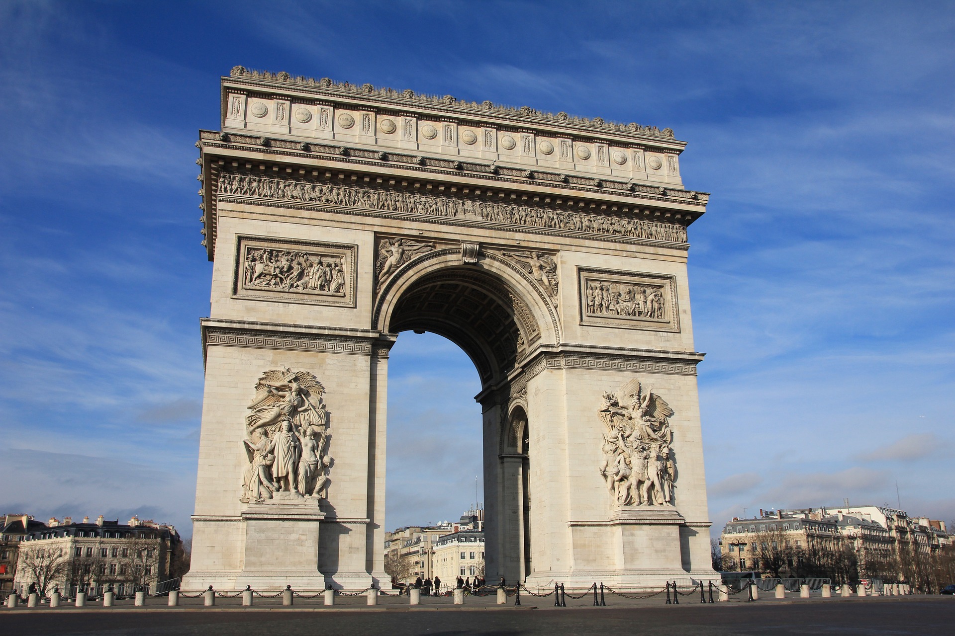 Montreal to Paris, France | Non-stop flights w/ Level [Sept-Oct]