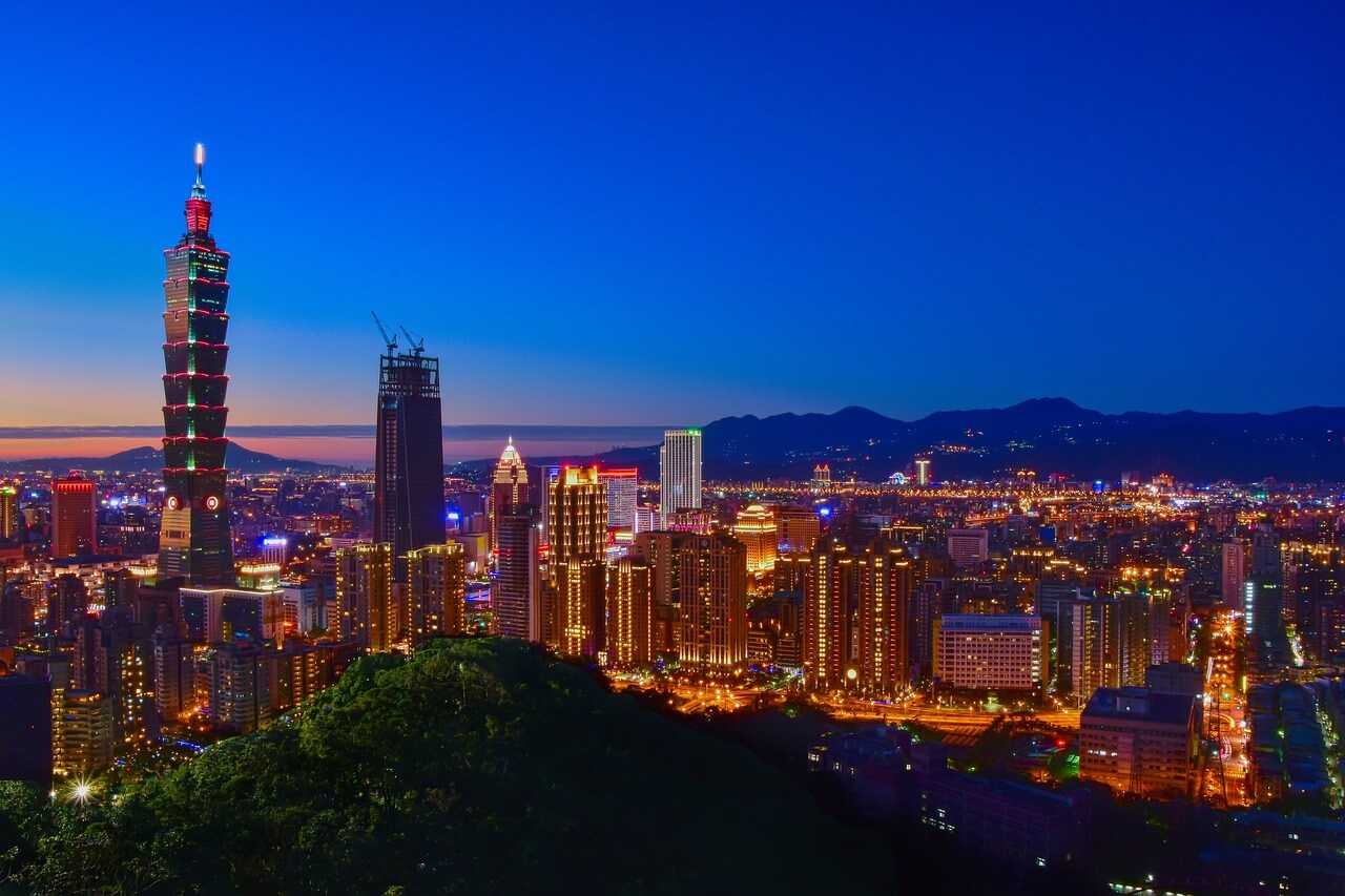 Vancouver to Taipei, Taiwan – $452 CAD roundtrip including taxes w/ HK Airlines